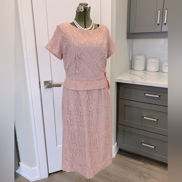 1950s/ Early 60’s Lace dress - Large - Picture 1 of 6